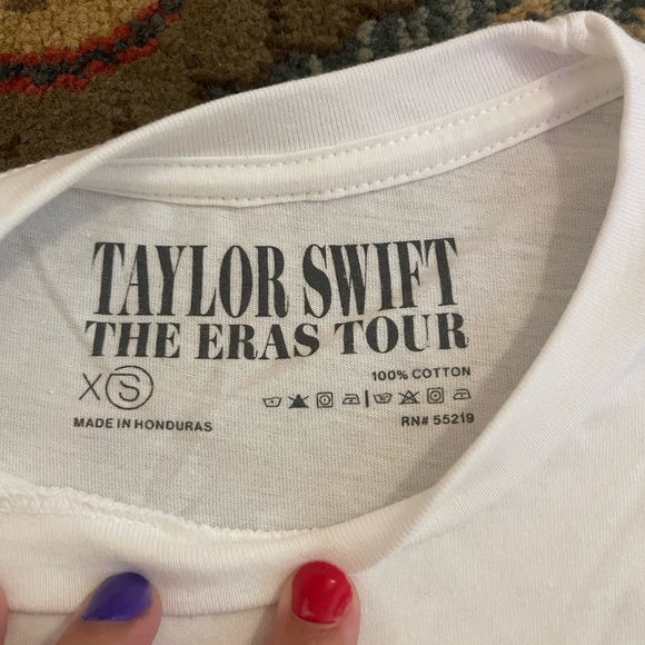 TS Eras Tour (XS) - Brand New - Picture 3 of 3